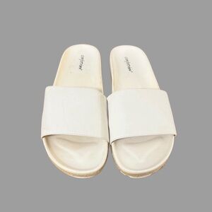ComfortView Women’s 12 Wide Width White Sandals